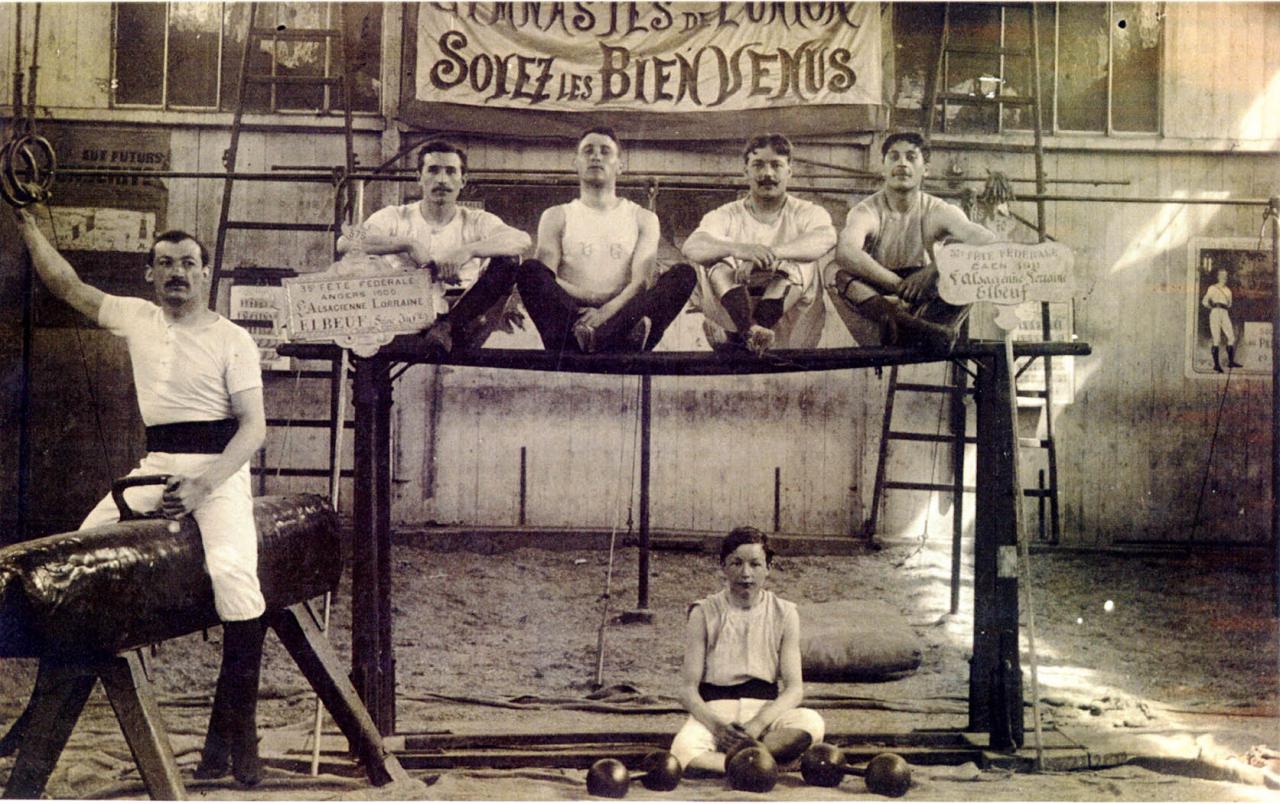 VERS 1900